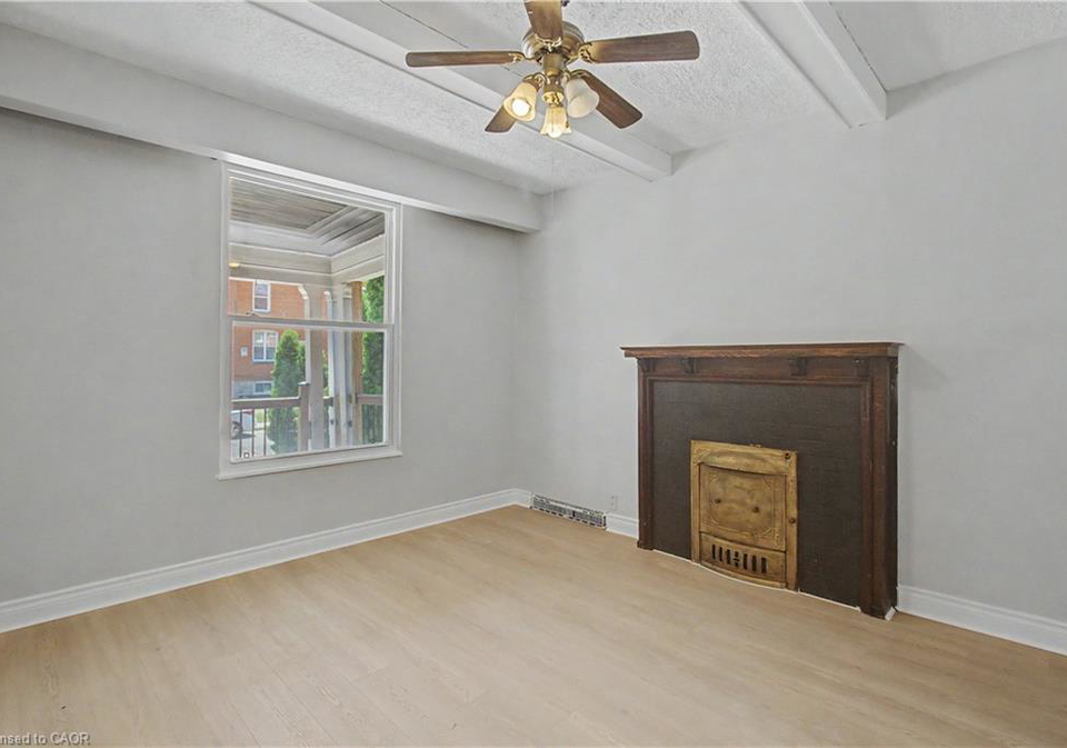 11-aikman-avenue-apt-1-hamilton-ontario-40851090