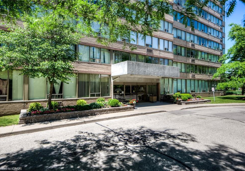 3227-king-street-e-kitchener-ontario-40851096