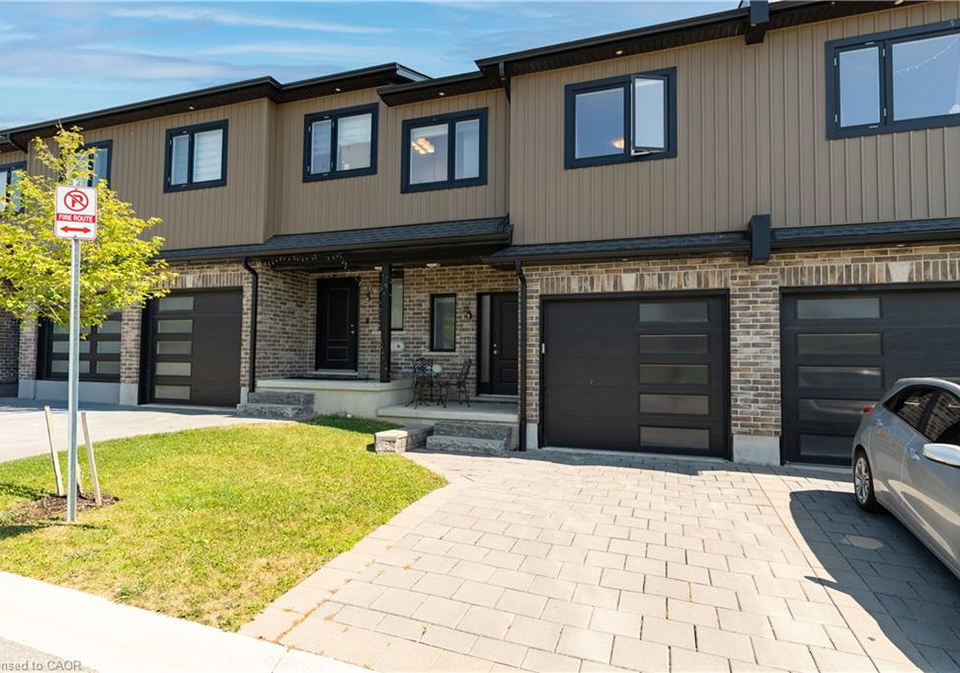 18-811-sarnia-road-london-ontario-40851117