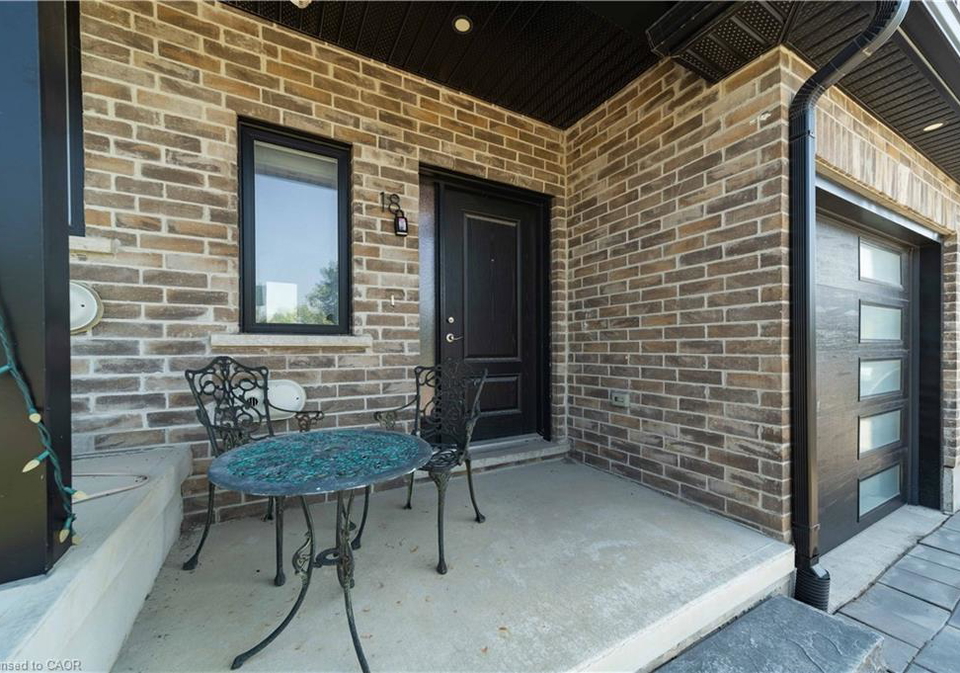 18-811-sarnia-road-london-ontario-40851117