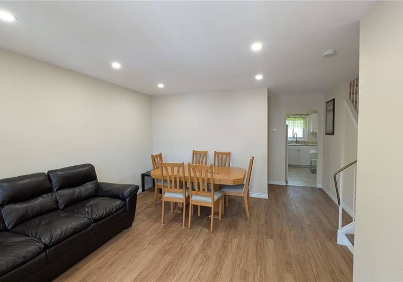 222-westcourt-place-waterloo-ontario-40851118