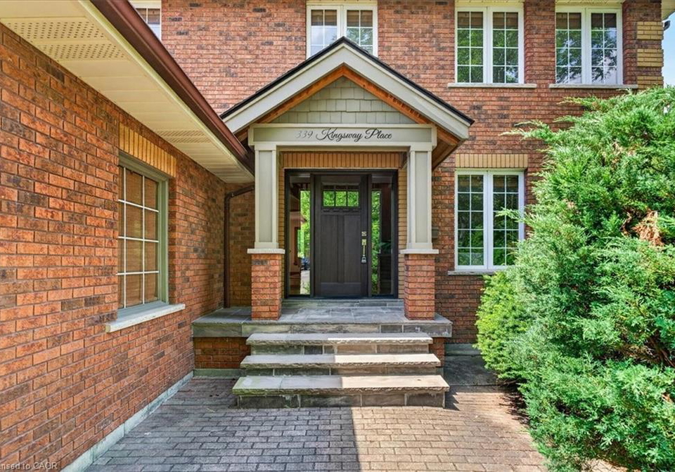 339-kingsway-place-milton-ontario-40851138