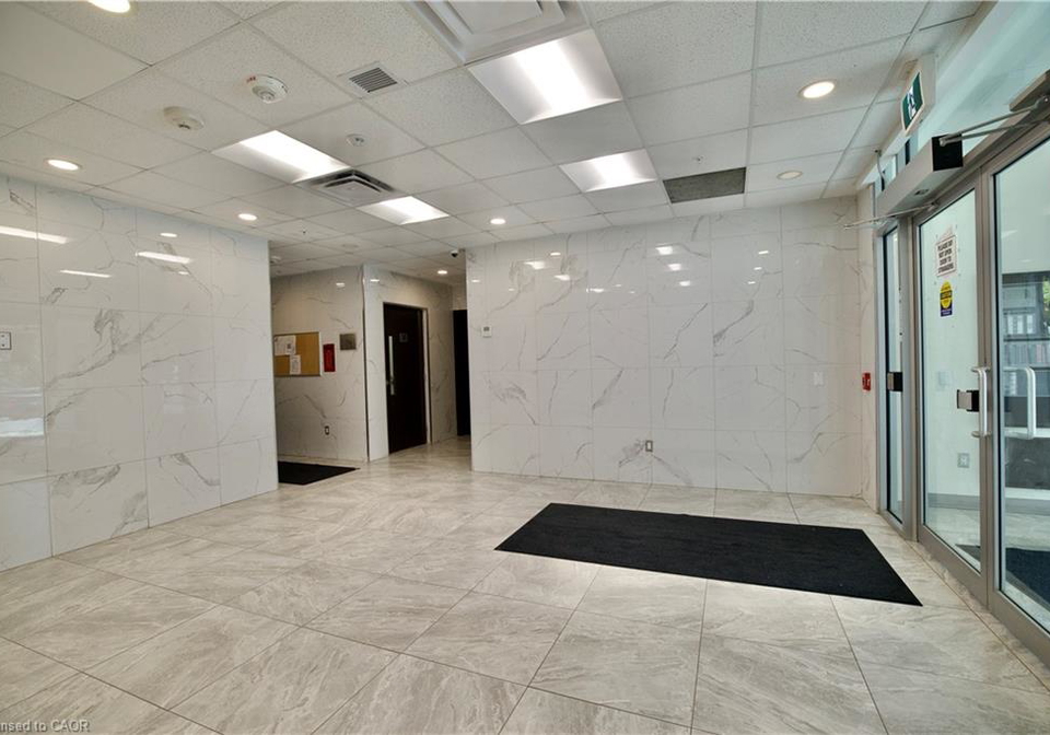 246-lester-street-waterloo-ontario-40851140