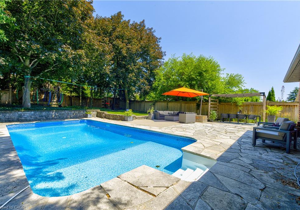 6-mays-crescent-waterdown-ontario-40851158