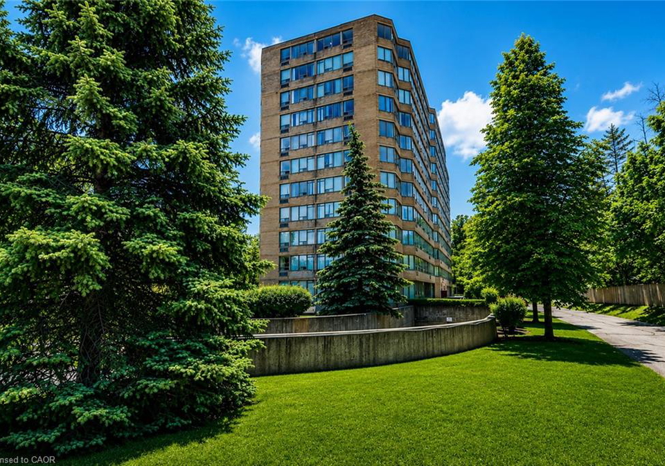 3227-king-street-e-kitchener-ontario-40851216