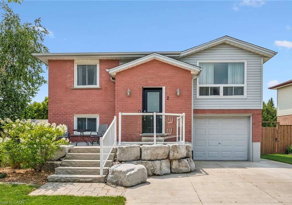 2-newbury-drive-kitchener-ontario-40851227