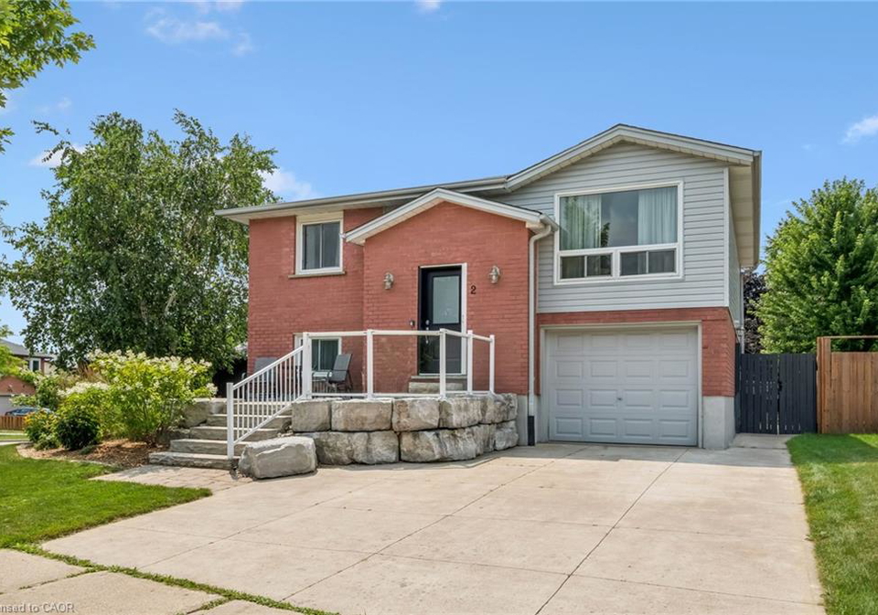 2-newbury-drive-kitchener-ontario-40851227