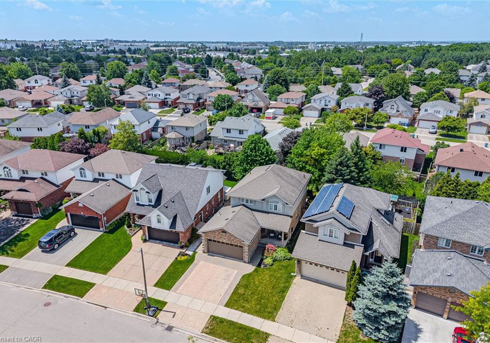 17-carroll-crescent-guelph-ontario-40851242