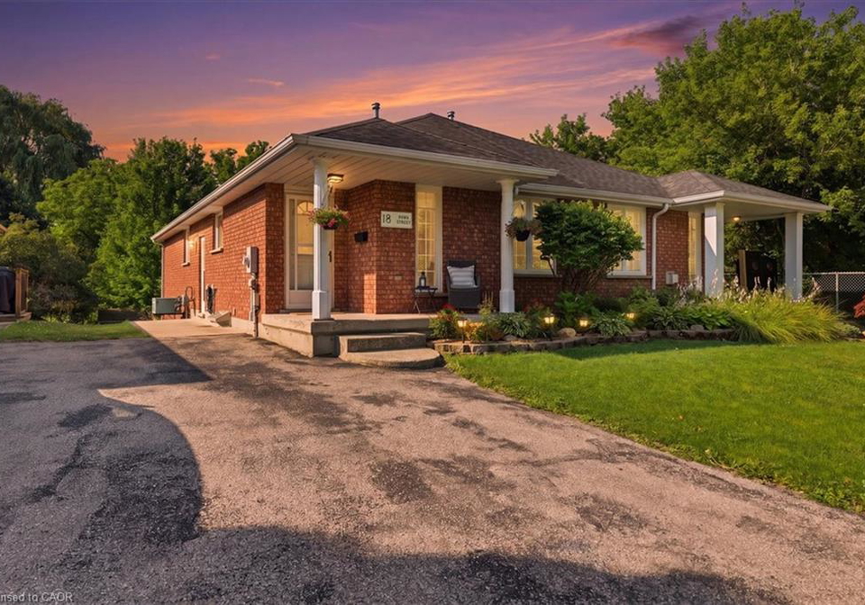 18-hawk-street-st-george-ontario-40851268