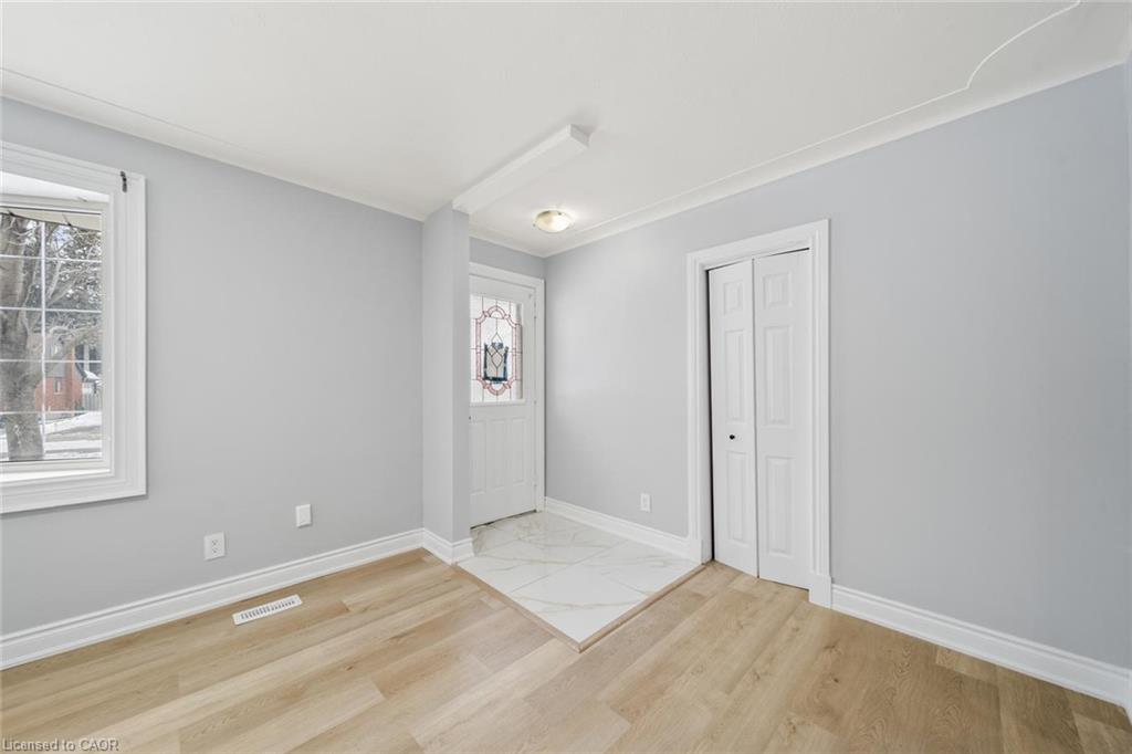 40-donald-street-kitchener-ontario-40851285