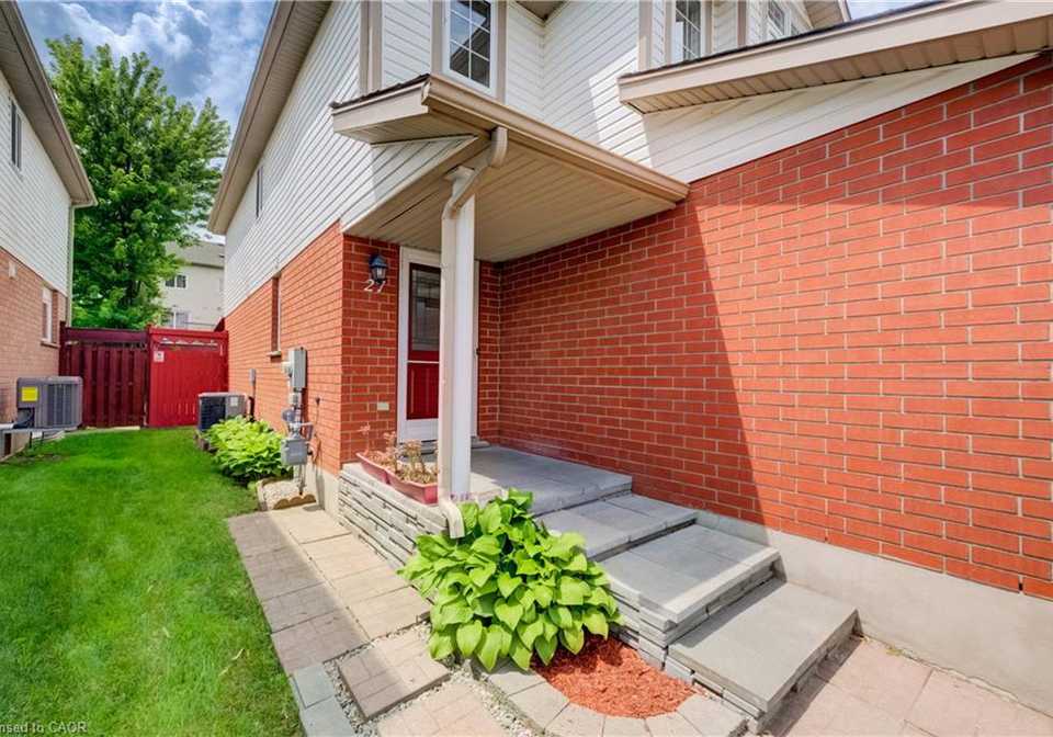 27-bridlewreath-street-kitchener-ontario-40851299