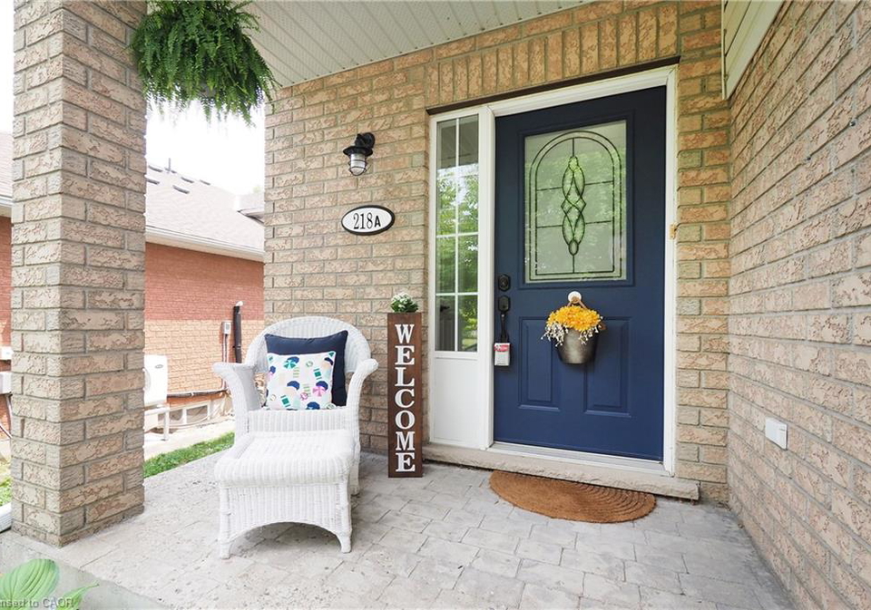 218-inverhuron-crescent-waterloo-ontario-40851312