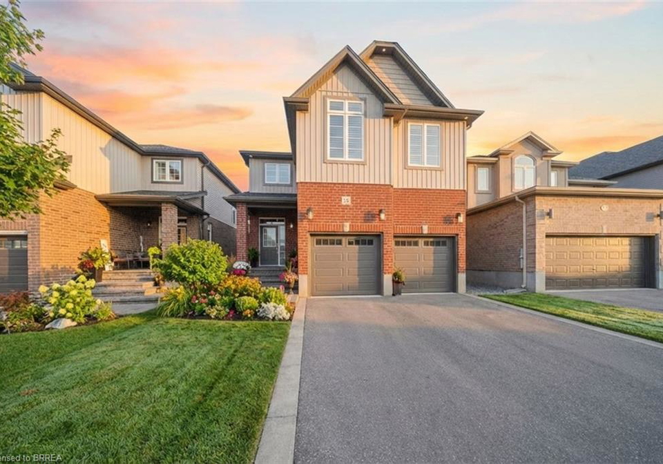 32-arlington-parkway-paris-ontario-40851327