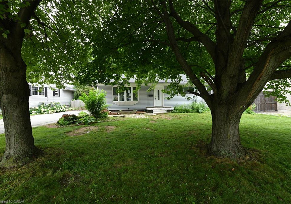 15-miller-drive-ancaster-ontario-40851335