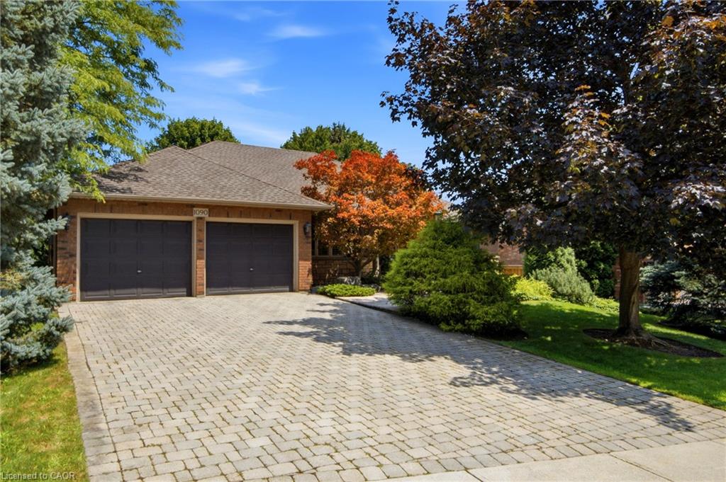 1090-crofton-way-burlington-ontario-40851344