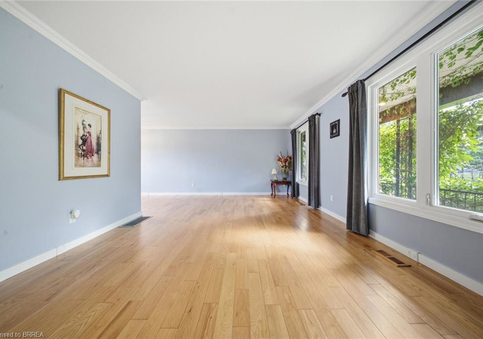106-memorial-drive-brantford-ontario-40851353