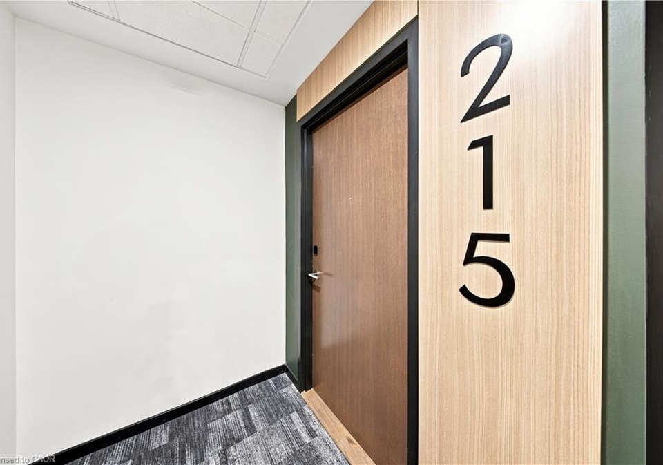 101-golden-eagle-road-waterloo-ontario-40851372