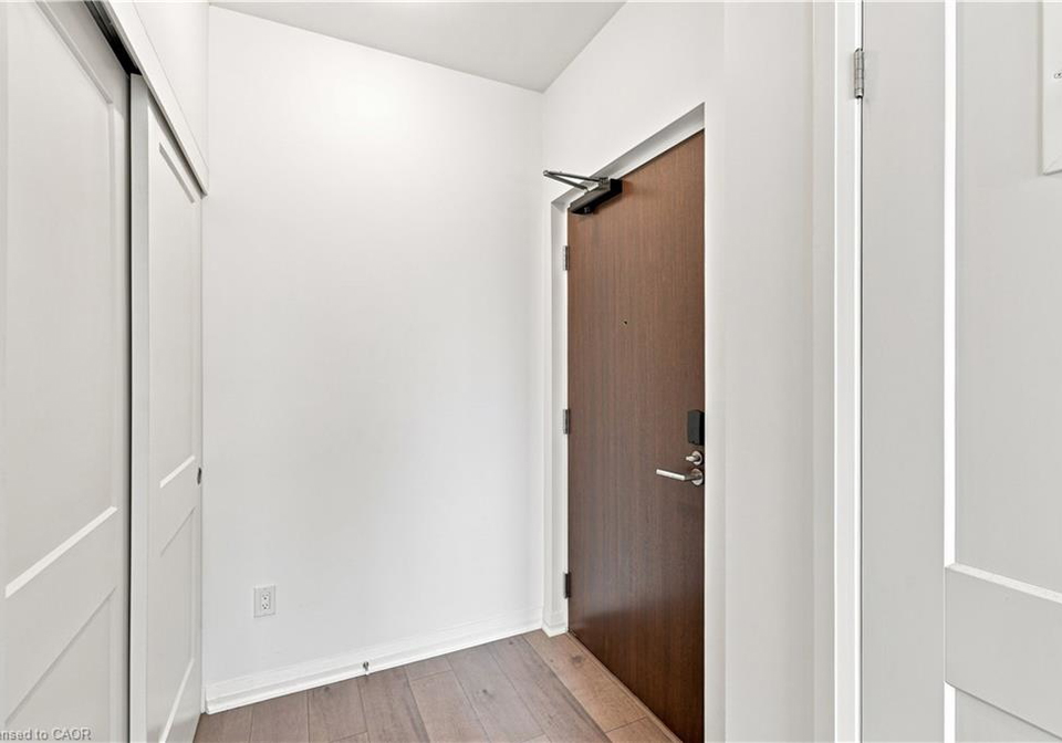 101-golden-eagle-road-waterloo-ontario-40851372