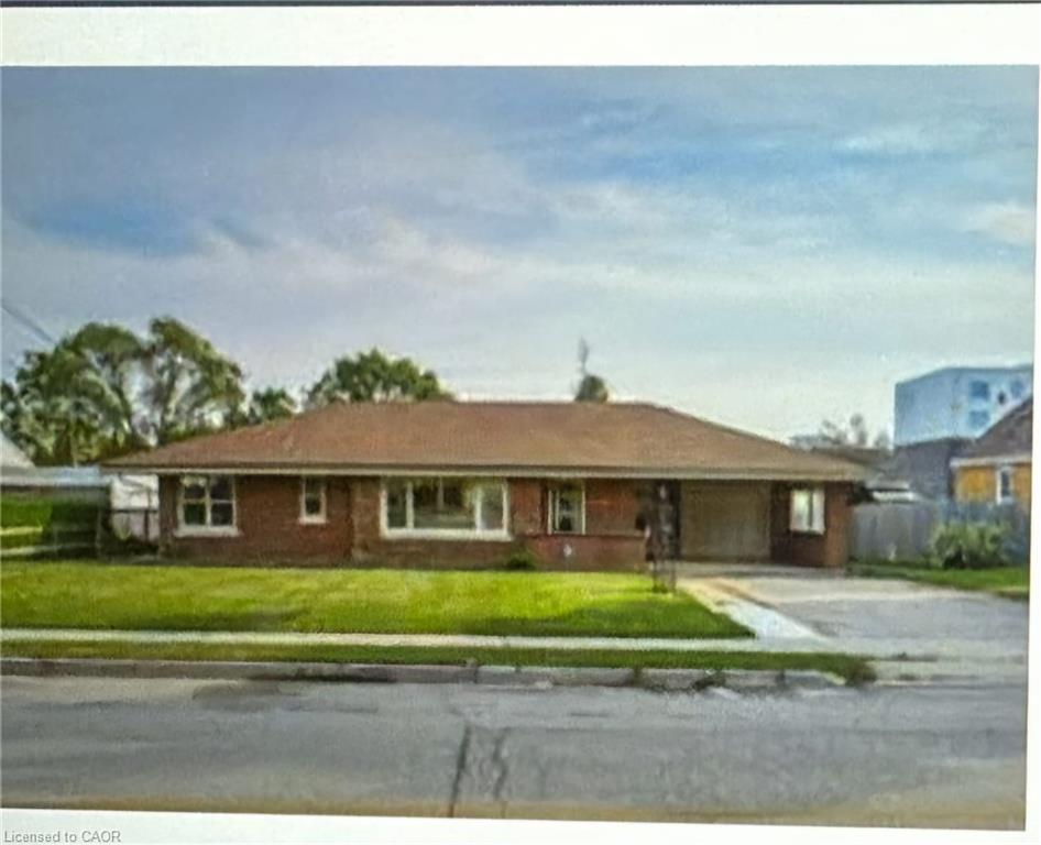 8-munch-avenue-cambridge-ontario-40851386