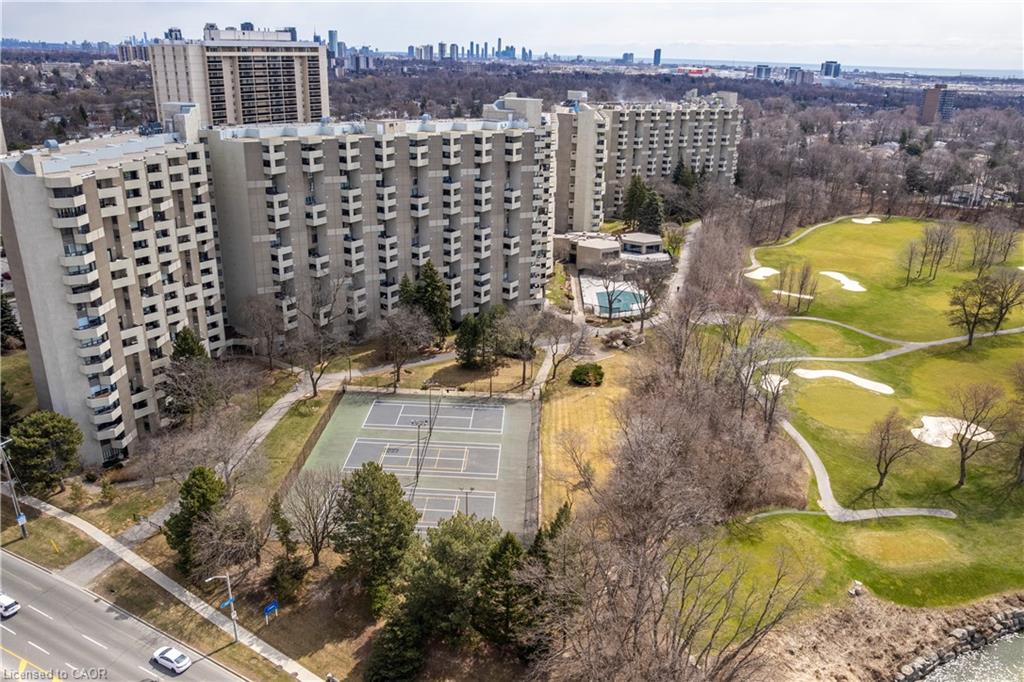 300-mill-road-etobicoke-ontario-40851428