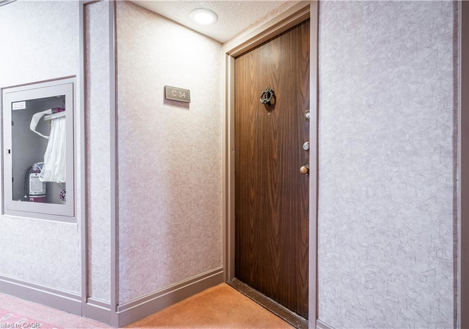 300-mill-road-etobicoke-ontario-40851428