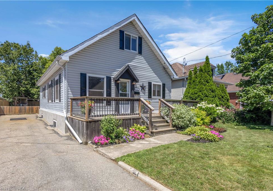 158-grand-street-brantford-ontario-40851486