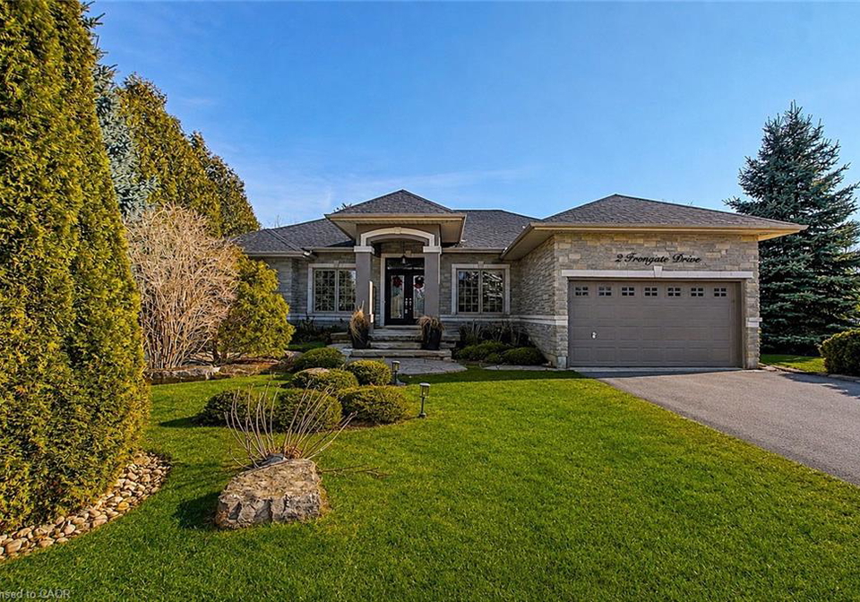 2-irongate-drive-paris-ontario-40851500