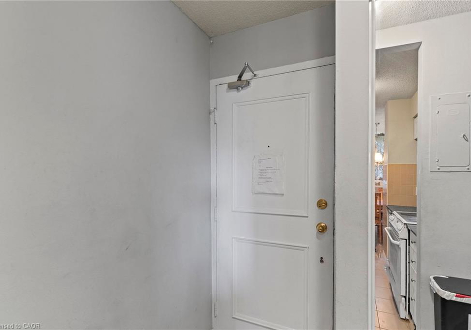 1950-main-street-w-hamilton-ontario-40851535
