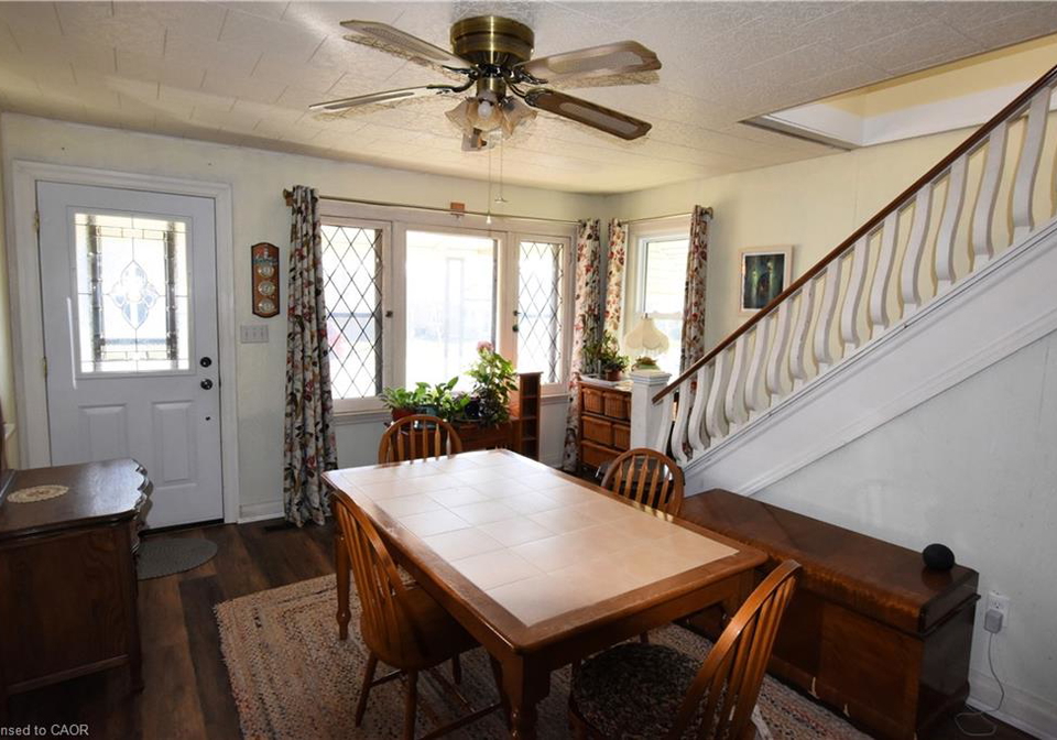 122-bruce-street-waterford-ontario-40851541
