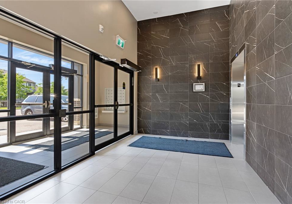 249-grey-silo-road-waterloo-ontario-40851546