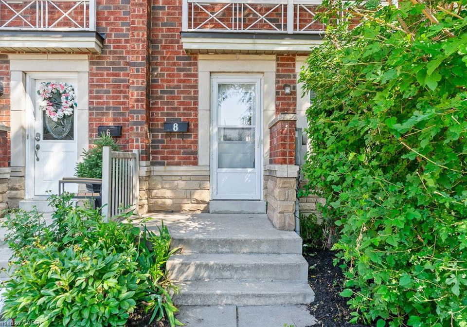 8-jim-baird-mews-toronto-ontario-40851583