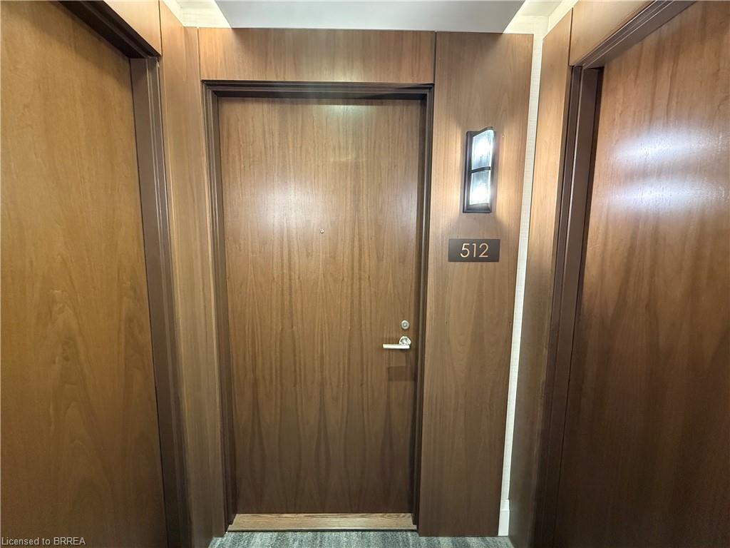 1050-main-street-e-milton-ontario-40851604