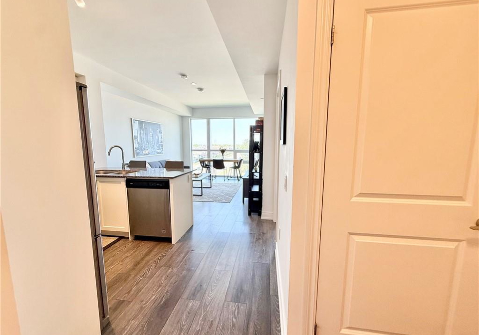 1050-main-street-e-milton-ontario-40851604
