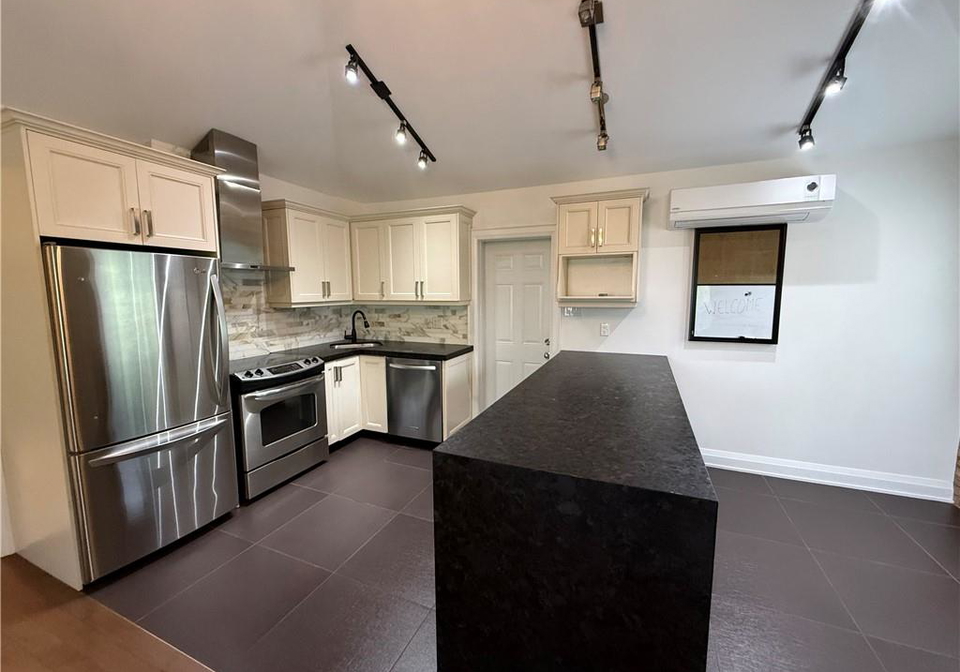 52-cameron-avenue-york-ontario-40851721