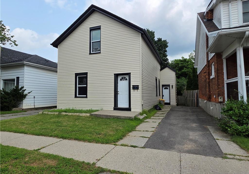 109-sydenham-street-brantford-ontario-40851758