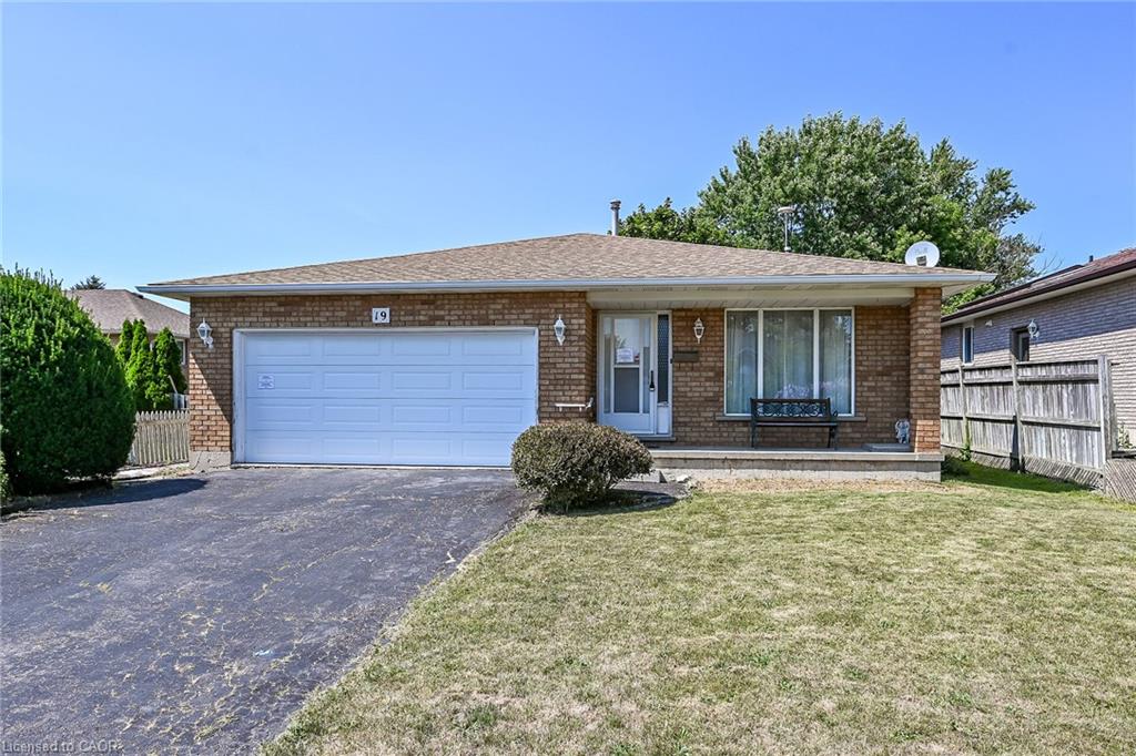 19-country-club-road-cayuga-ontario-40851792
