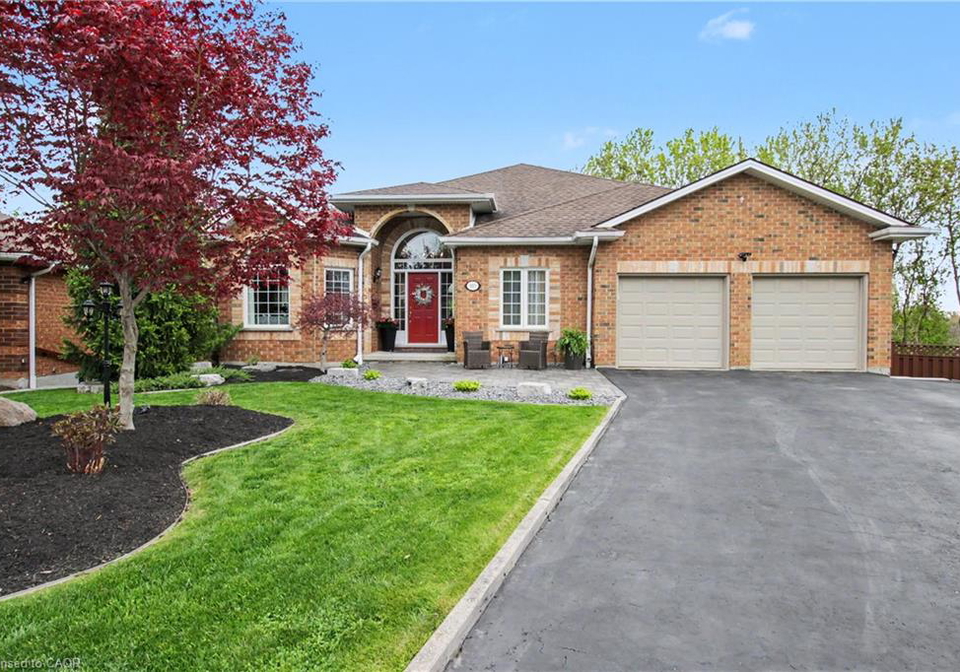 183-taylor-avenue-a-cambridge-ontario-40851827