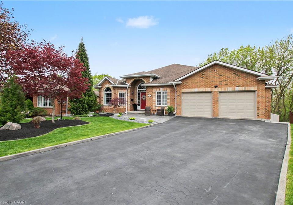 183-taylor-avenue-a-cambridge-ontario-40851827