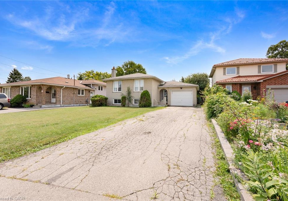 591-mohawk-road-w-hamilton-ontario-40851849