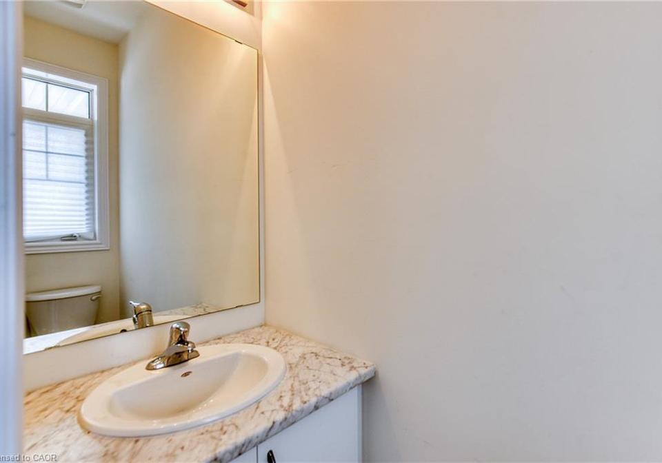 12-hylton-drive-barrie-ontario-40851856