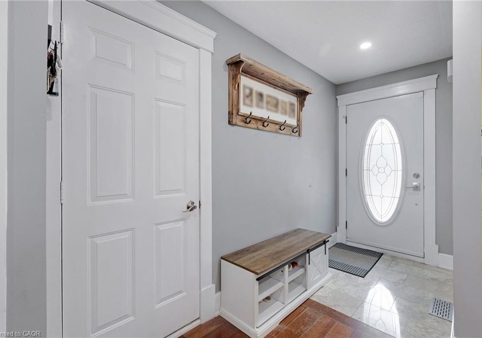 92-juniper-drive-stoney-creek-ontario-40851869