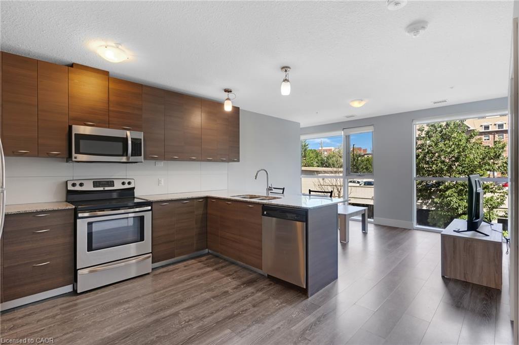 318-spruce-street-waterloo-ontario-40851884