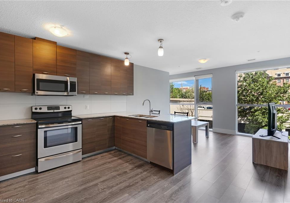 318-spruce-street-waterloo-ontario-40851884