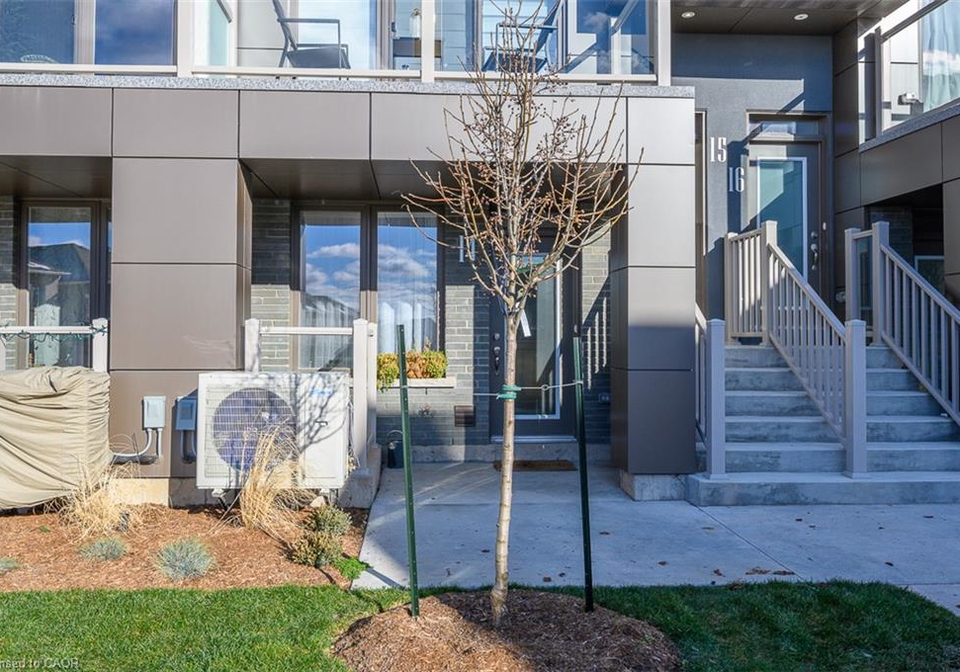 261-skinner-road-waterdown-ontario-40851899