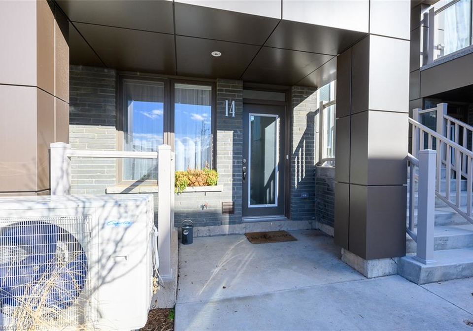 261-skinner-road-waterdown-ontario-40851899