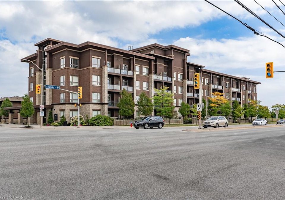 5020-corporate-drive-burlington-ontario-40851912