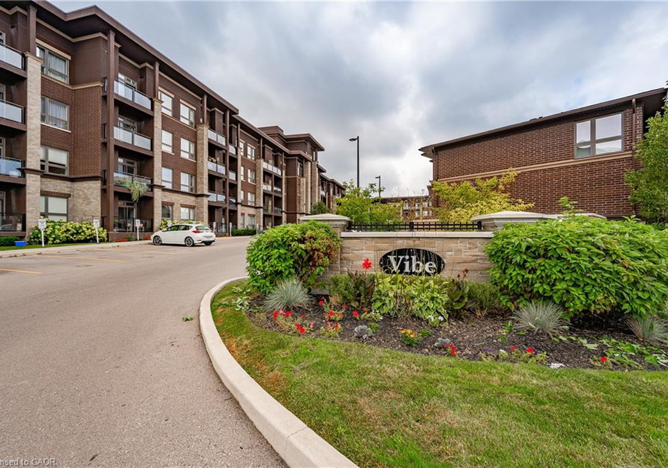 5020-corporate-drive-burlington-ontario-40851912