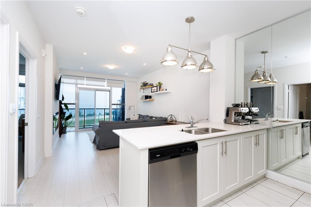 16-concord-place-grimsby-ontario-40851915