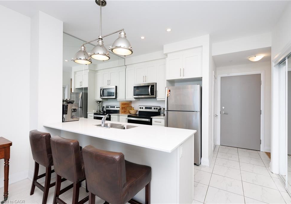 16-concord-place-grimsby-ontario-40851915