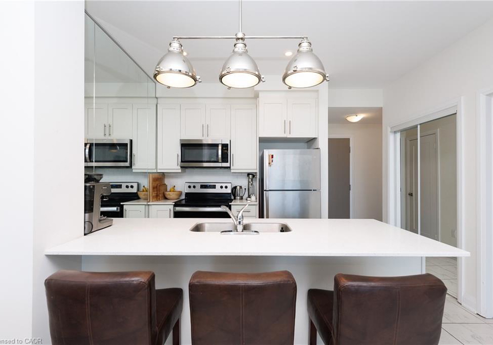 16-concord-place-grimsby-ontario-40851915